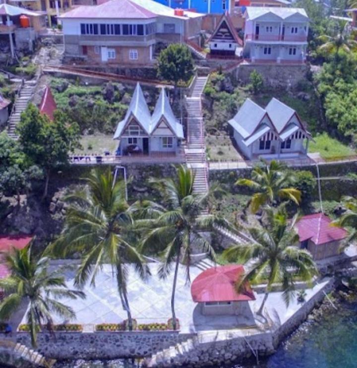 Vandu'S View Guest House & Restaurant Tuk Tuk Exterior photo